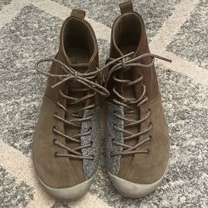 Keen East Side Leather bootie